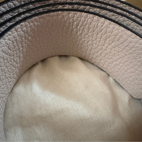 Salvatore Ferragamo Reversible Black and Pink Belt with Gold Buckle - Picture 3 of 4